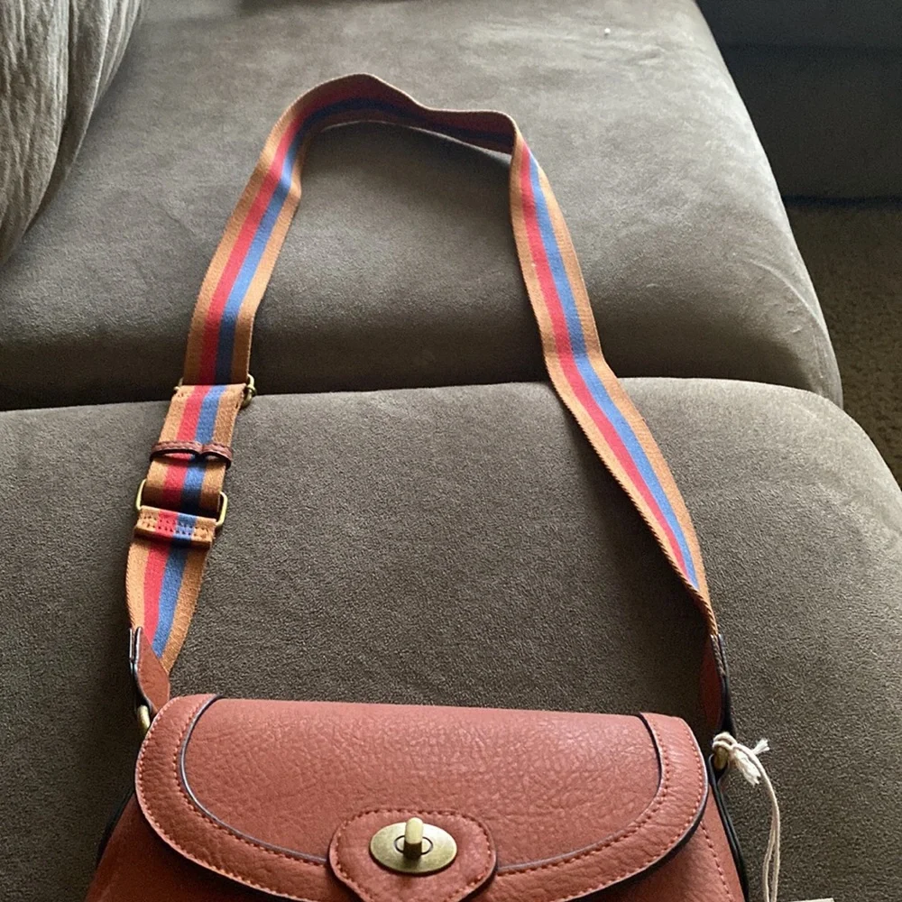 Purse - Picture 2 of 5